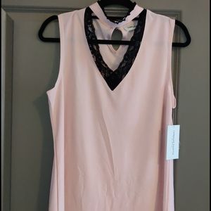 Tempted Hearts V-neck